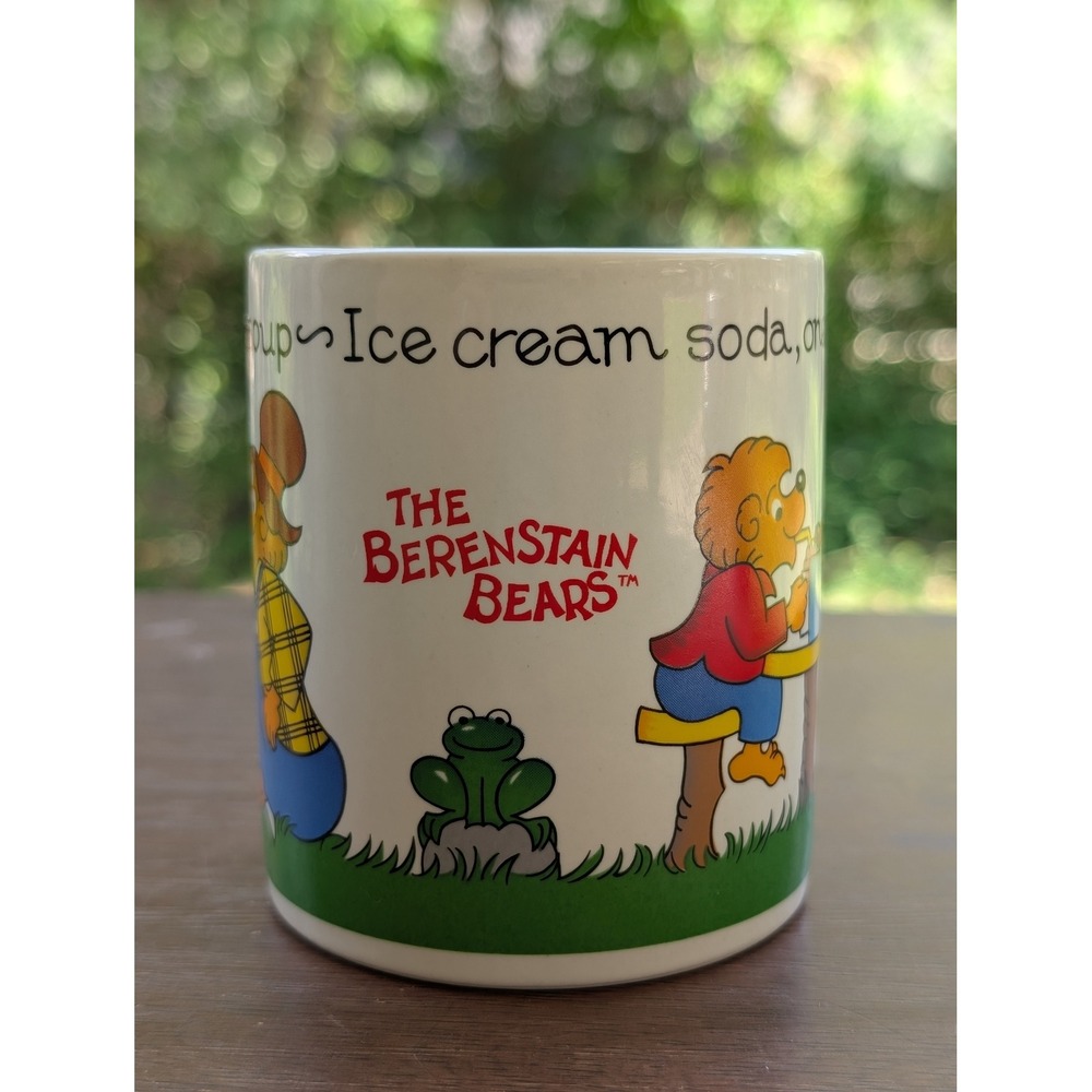 Vintage 1987 Berenstain Bears Princess House Ceramic Mug - Picture 2 of 5